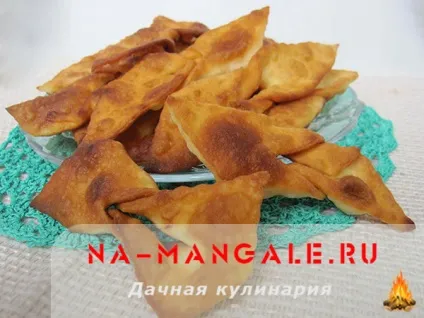 Хворост на горілці хрусткий класичний рецепт з покроковими фото (хмиз) Хворост на горілці хрусткий класичний рецепт з покроковими фото