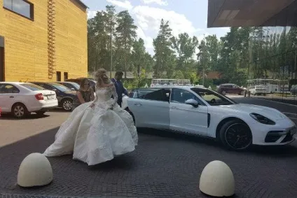 Юлія Прохорова розповіла, як створювалося весільну сукню Олени Краснової - останні новини за (Прохорова) Юлія Прохорова розповіла, як створювалося весільну сукню Олени Краснової - останні новини за