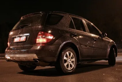 Навіщо mercedes m-class підкорювати бездоріжжя (mercedes) Навіщо mercedes m-class підкорювати бездоріжжя