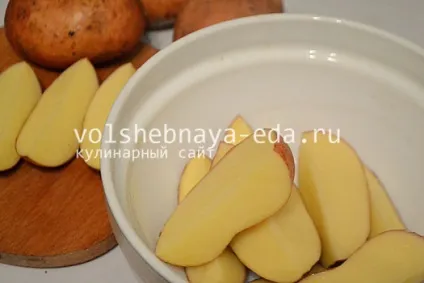 Запечена картопля з травами, чарівна (травами) Запечена картопля з травами, чарівна
