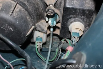 Заміна передньої блок фари на авто ваз 2107 (фари авто 2107) Заміна передньої блок фари на авто ваз 2107