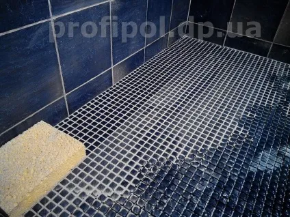 Затирка швів мозаїки цементної фугою (затіркою) (затирка мозаїки) Затирка швів мозаїки цементної фугою (затіркою)