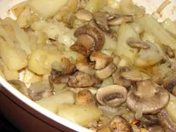Смажена картопля з грибами рецепти з фото, кулінарія, статті (смажена картопля грибами) Смажена картопля з грибами рецепти з фото, кулінарія, статті