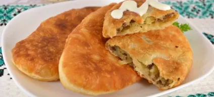 Смажені пиріжки на сковороді - рецепти з картоплею, м'ясом і повидлом (картоплею) Смажені пиріжки на сковороді - рецепти з картоплею, м'ясом і повидлом