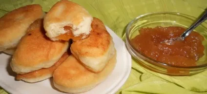 Смажені пиріжки на сковороді - рецепти з картоплею, м'ясом і повидлом (пиріжки) Смажені пиріжки на сковороді - рецепти з картоплею, м'ясом і повидлом