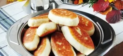 Смажені пиріжки на сковороді - рецепти з картоплею, м'ясом і повидлом (пиріжки) Смажені пиріжки на сковороді - рецепти з картоплею, м'ясом і повидлом