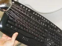 7 Коштів для чищення виробів з жовтого і білого золота спеціальні, народні методи, біле (рідина для чищення золота) 7 Коштів для чищення виробів з жовтого і білого золота спеціальні, народні методи, біле