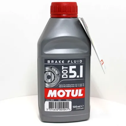 6 Кращих гальмівних рідин - рейтинг 2017 (топ 6) (Motul Brake Fluid) 6 Кращих гальмівних рідин - рейтинг 2017 (топ 6)