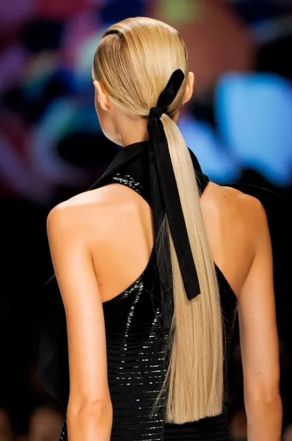 5 Способів зробити елегантну зачіску з простого хвоста - lady for lady (зробити) 5 Способів зробити елегантну зачіску з простого хвоста - lady for lady