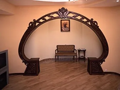 Арка в будинку