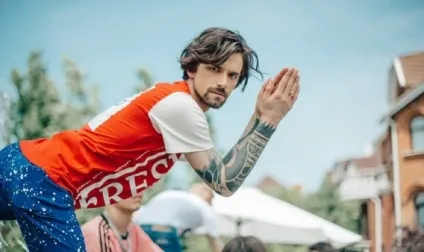 Антон Савлепов - соліст групи агонь, популярний танцюрист і артист, біографія учасника колишньої групи (групи) Антон Савлепов - соліст групи агонь, популярний танцюрист і артист, біографія учасника колишньої групи