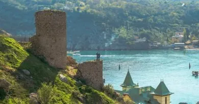 Балаклава пам'ятки 2017, крим larest (пам'ятки ціни фото Балаклаві маршрут місцезнаходження координати на карті офіційний сайт 2017 путівник по Балаклаві) Балаклава пам'ятки 2017, крим larest