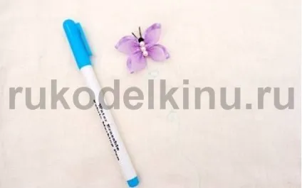 Метелики на рушник