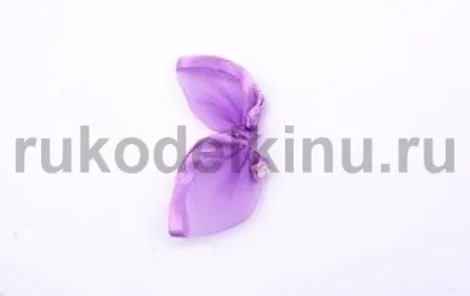 Метелики на рушник