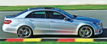 Bmw m5 проти mercedes e 63 amg престижні бомбардувальники, автомобільний журнал autobild України (тест) Bmw m5 проти mercedes e 63 amg престижні бомбардувальники, автомобільний журнал autobild України