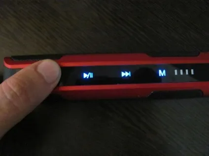 Bluetooth-колонка з fm-радіо і функцією power bank - огляд (функцією) Bluetooth-колонка з fm-радіо і функцією power bank - огляд