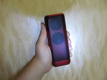 Bluetooth-колонка з fm-радіо і функцією power bank - огляд (power) Bluetooth-колонка з fm-радіо і функцією power bank - огляд