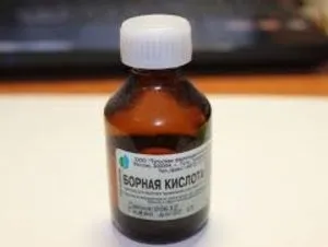 Борна кислота для рослин в саду і городі способи застосування речовини для різних культур