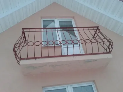 балконні