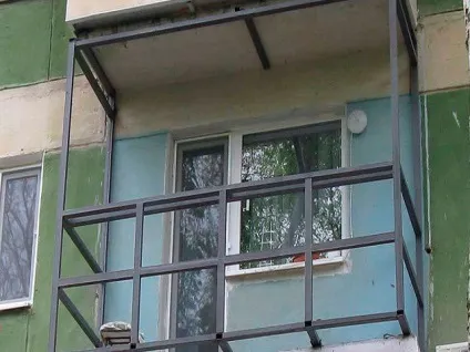 Балконні - огляд матеріалів і конструкцій (огородження) Балконні - огляд матеріалів і конструкцій