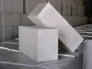 Що краще газобетон або керамічні блоки, пінобетон, цегла, керамзитобетон, брус