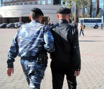 Що робити, якщо вас затримала поліція як вести себе у відділенні поліції (робити) Що робити, якщо вас затримала поліція як вести себе у відділенні поліції