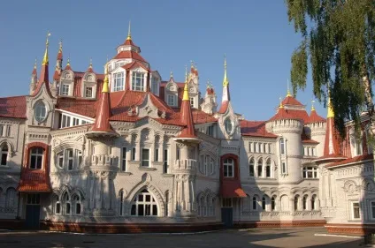 Що подивитися в Йошкар-Олі, пам'ятки та цікаві місця Йошкар-Оли (царю Федору Івановичу) Що подивитися в Йошкар-Олі, пам'ятки та цікаві місця Йошкар-Оли