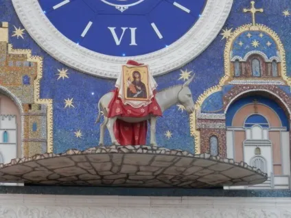 Що подивитися в Йошкар-Олі, пам'ятки та цікаві місця Йошкар-Оли (царю Федору Івановичу) Що подивитися в Йошкар-Олі, пам'ятки та цікаві місця Йошкар-Оли