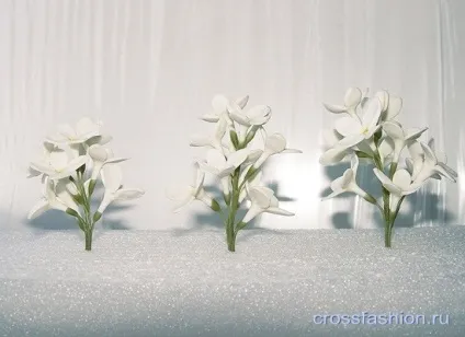 Crossfashion group - квіти з холодного фарфору гілка бузку (квіти) Crossfashion group - квіти з холодного фарфору гілка бузку