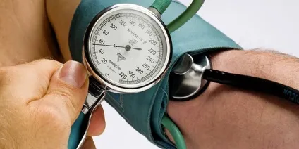 Тиск 90 на 50 - симптоми і як підняти в домашніх умовах лікарськими препаратами (тиск) Тиск 90 на 50 - симптоми і як підняти в домашніх умовах лікарськими препаратами