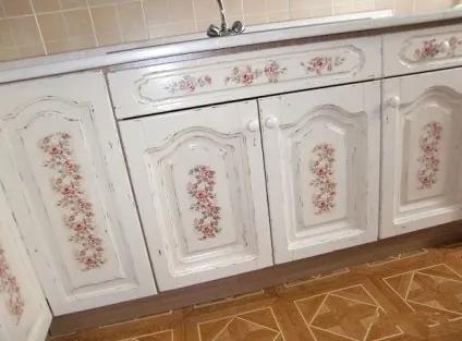 Декупаж кухонних меблів вибір технології, своїми руками, приклади та фото (руками) Декупаж кухонних меблів вибір технології, своїми руками, приклади та фото