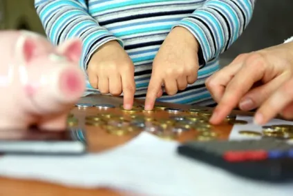 Дитячі посібники в 2018 році види і розмір виплат (дитячі) Дитячі посібники в 2018 році види і розмір виплат
