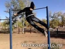 Елемент рушник на турніку - street workout - тренування з власною вагою