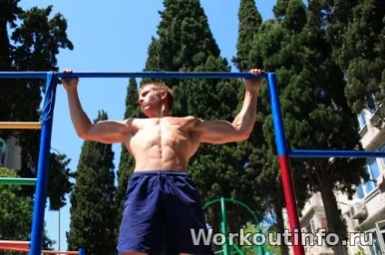 Елемент рушник на турніку - street workout - тренування з власною вагою