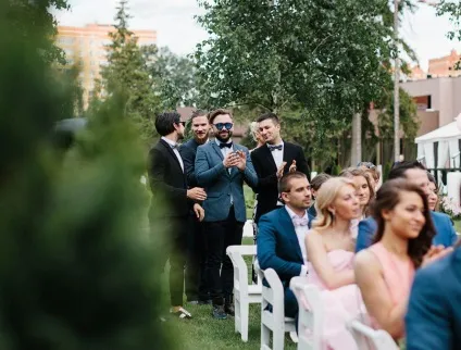 Якщо гості не приходять на весілля статті на (весілля) Якщо гості не приходять на весілля статті на