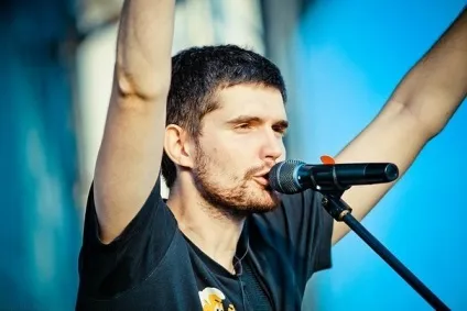 Біографія, дискографія, особисте життя і нагороди noize mc (з відео) (нагороди) Біографія, дискографія, особисте життя і нагороди noize mc (з відео)