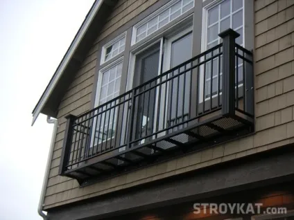 Французький балкон плюси і мінуси, монтаж своїми руками (будівельний каталог) Французький балкон плюси і мінуси, монтаж своїми руками