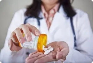 Гнійна ангіна лікування антибіотиками у дітей і дорослих (ангіна) Гнійна ангіна лікування антибіотиками у дітей і дорослих