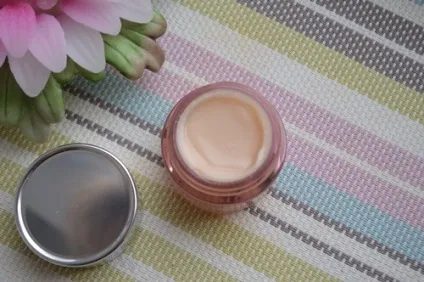 Інтенсивно зволожуючий крем для шкіри обличчя moisture surge intense skin fortifying hydrator і (інтенсивно) Інтенсивно зволожуючий крем для шкіри обличчя moisture surge intense skin fortifying hydrator і