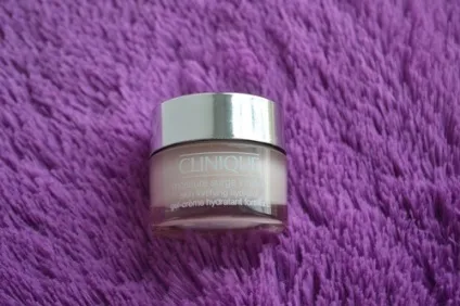 Інтенсивно зволожуючий крем для шкіри обличчя moisture surge intense skin fortifying hydrator і (moisture) Інтенсивно зволожуючий крем для шкіри обличчя moisture surge intense skin fortifying hydrator і