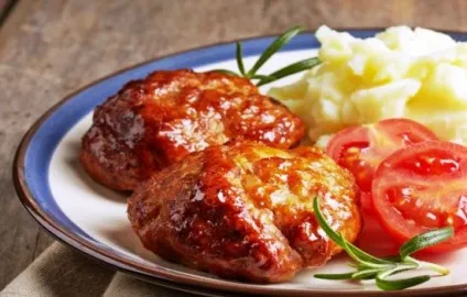 Яка калорійність у котлет з курки, з риби, з яловичини і свинячих
