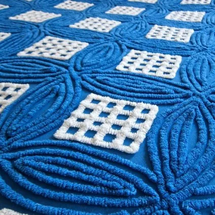 Дивовижні покривала, виготовлені в техніці синель