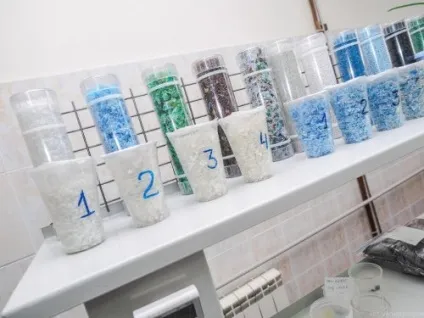 Як це робиться переробка пластикових пляшок bottle-to-bottle (36 фото)