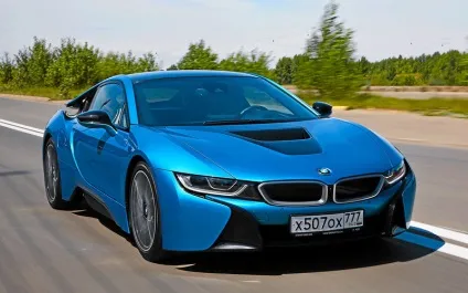 Bmw i8 і delorean dmc-12