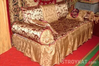 Як оновити старий диван - нове життя меблів