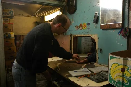 Як переробляють скляні пляшки, як це зроблено (скляні) Як переробляють скляні пляшки, як це зроблено