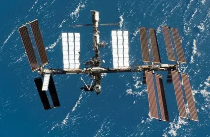 Як працюють космічні станції новини космосу і космонавтики на
