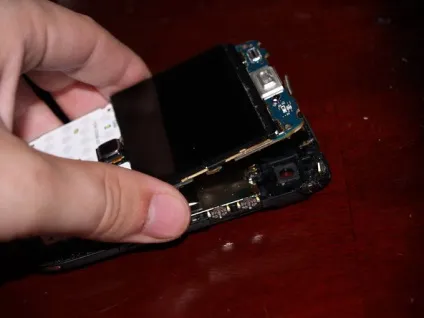 Як розібрати телефон rim blackberry bold 9700 - блогофоліо роману паулова (Викриття допомогою викрутки-зірочки) Як розібрати телефон rim blackberry bold 9700 - блогофоліо роману паулова