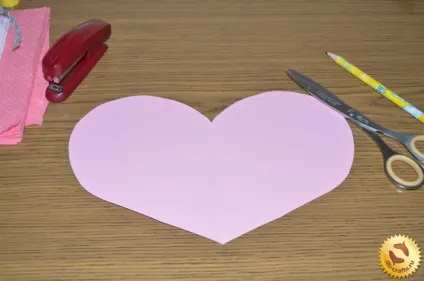 Як зробити серце з серветок своїми руками (паперові трояндочки) (паперові) Як зробити серце з серветок своїми руками (паперові трояндочки)