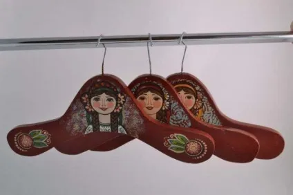 Як зробити підлогову вішалку для одягу з дерева своїми руками (дерева) Як зробити підлогову вішалку для одягу з дерева своїми руками
